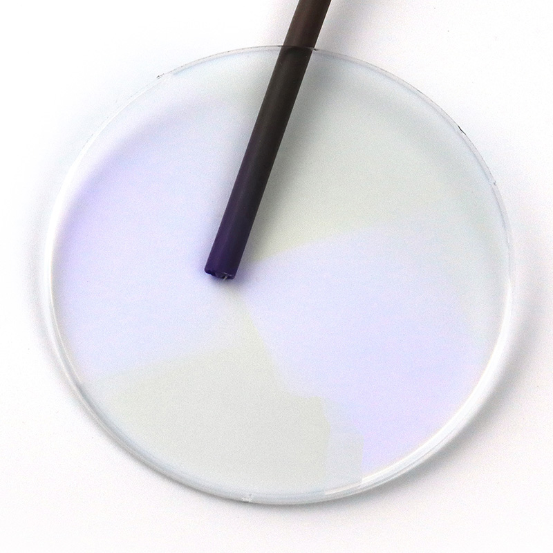 1.56 ブルーブロック調光レンズ HMC/SHMC