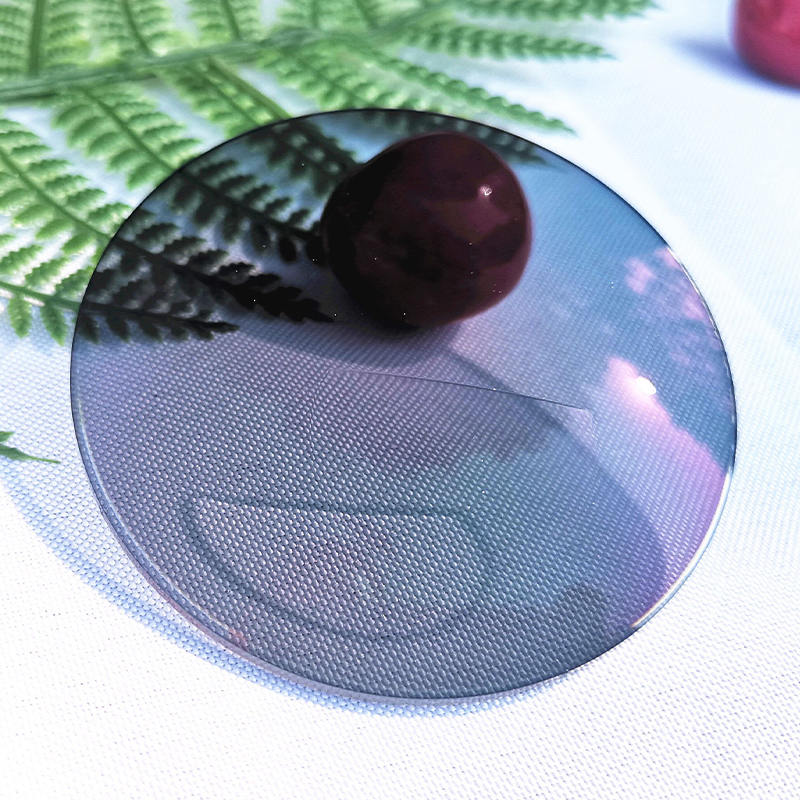 1.56 二焦点フォトクロミック フラットトップ レンズ HMC/SHMC