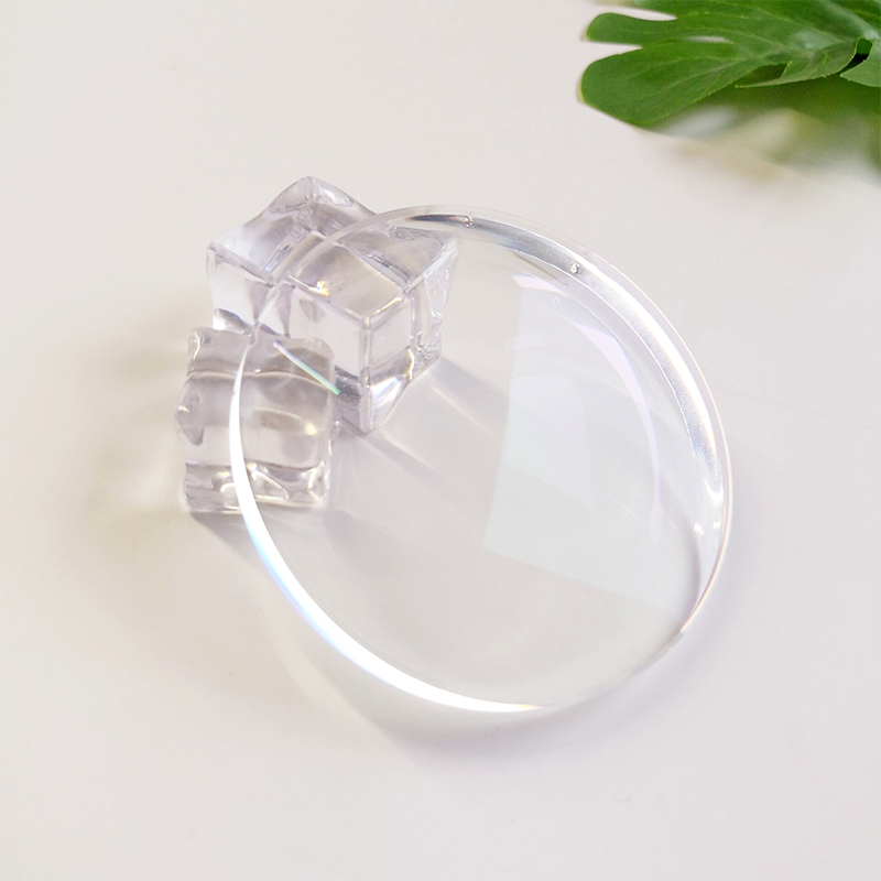 1.59 単焦点 PC レンズ