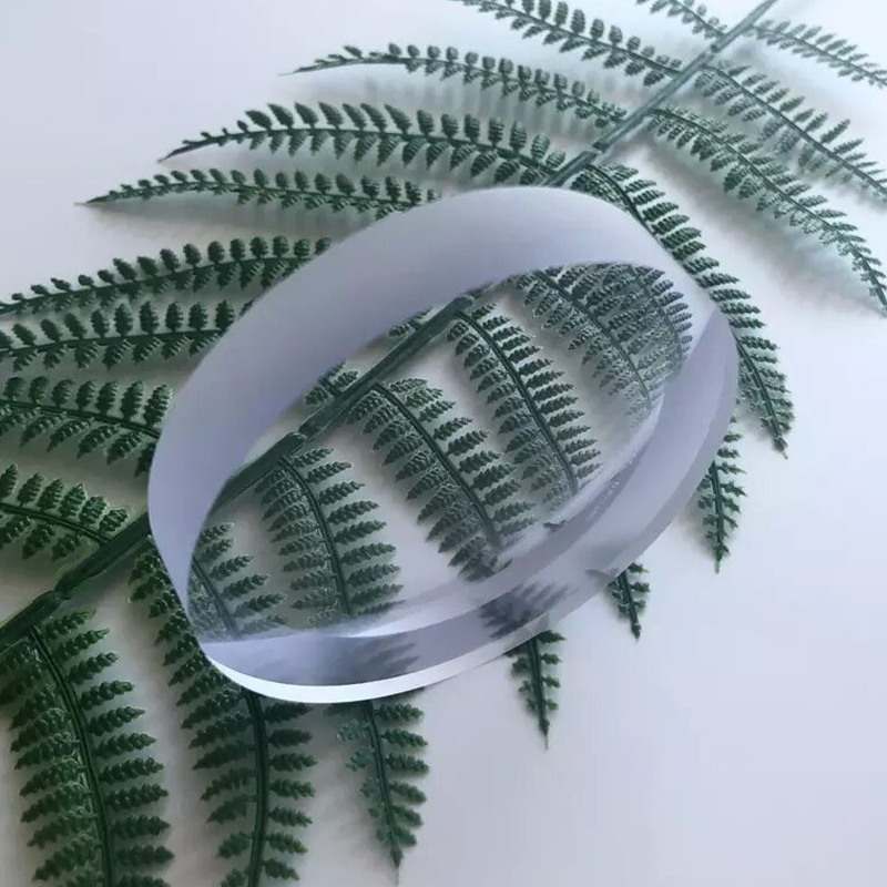 1.67 半完成単焦点レンズ